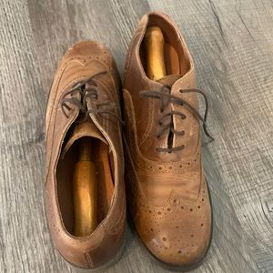 GH Bass mens classic brown leather size 9 Dress shoes oxfords with shoe trees